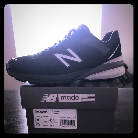 New Balance 990 v5